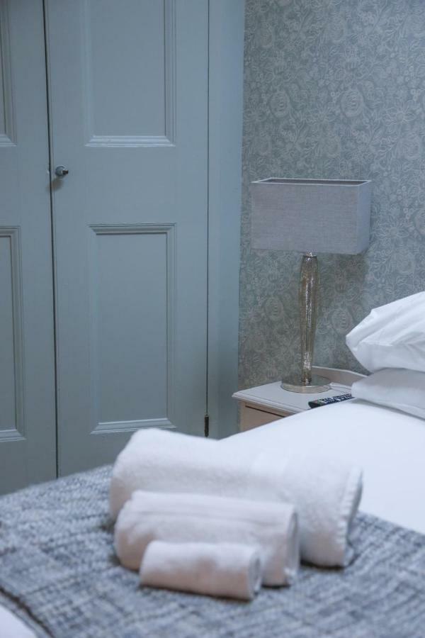 Barley - Cosy Stylish Apartment - Easy Access To Bath And Many Nearby Attractions Box  Exterior photo